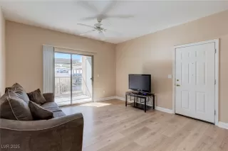 Photo #3: 2658520 Listing