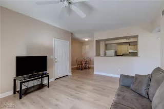 Photo #4: 2658520 Listing