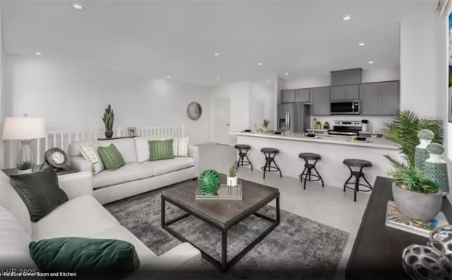 MLS: 2658556 Condo For Sale