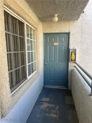 Photo #2: 2658567 Listing 