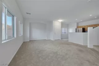 Photo #1: 2658572 Listing 