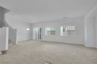 Photo #2: 2658572 Listing 