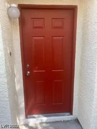 Photo #3: 2658636 Listing