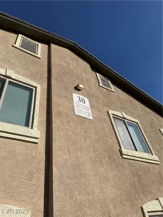 Photo #1: 2658650 Listing 