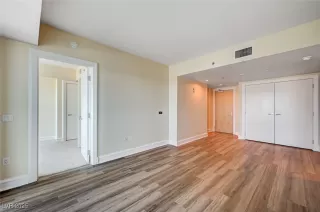 Photo #2: 2658666 Listing 