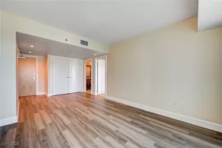 Photo #3: 2658666 Listing 