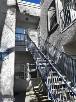 Photo #1: 2658669 Listing 