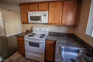 Photo #6: 2658683 Listing 