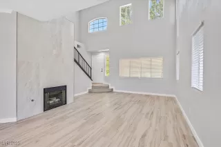 Photo #1: 2658711 Listing 