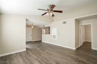 Photo #4: 2658715 Listing