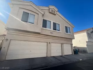 Photo #2: 2658722 Listing 