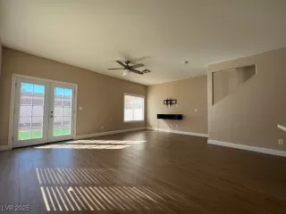 Photo #5: 2658722 Listing 