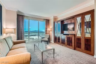 Photo #1: 2658737 Listing 