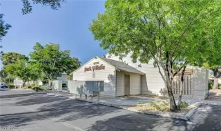 Photo #2: 2658746 Listing