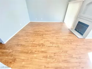 Photo #2: 2658750 Listing