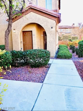 Photo #1: 2658765 Listing