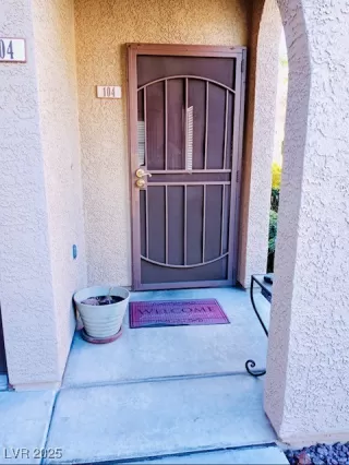 Photo #2: 2658765 Listing