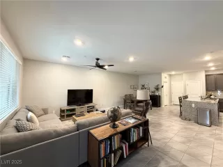 Photo #3: 2658784 Listing 