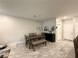 Photo #4: 2658784 Listing 