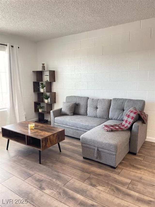 MLS: 2658785 Condo For Sale