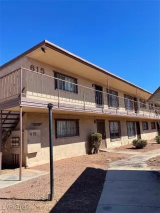 Photo #1: 2658785 Listing 