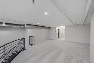 Photo #6: 2658787 Listing