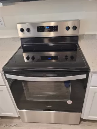 Photo #6: 2658791 Listing 