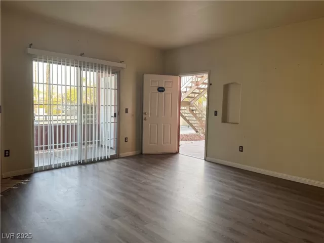 MLS: 2658820 Condo For Sale