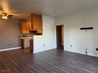 Photo #3: 2658820 Listing 