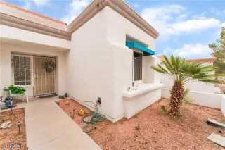 Photo #4: 2658822 Listing 