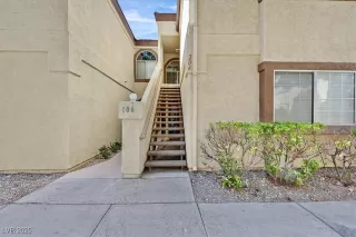 Photo #2: 2658857 Listing