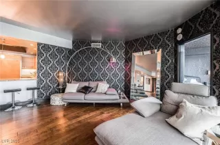 Photo #6: 2658905 Listing 