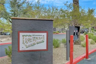 Photo #2: 2658945 Listing