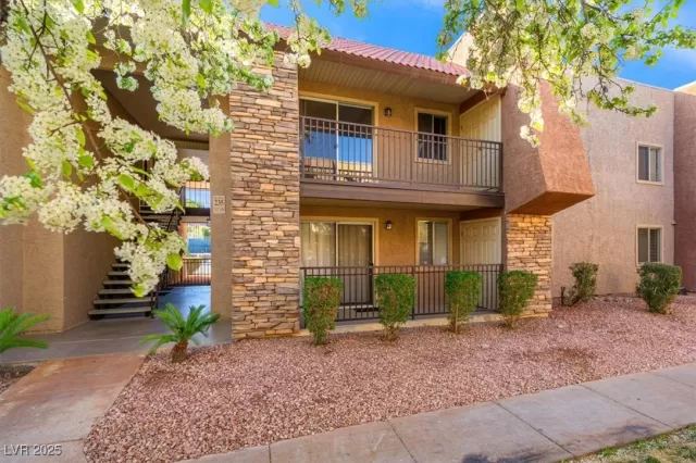 MLS: 2658955 Condo For Sale