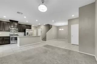 Photo #3: 2658963 Listing 