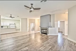 Photo #2: 2658985 Listing