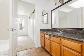 Photo #5: 2658988 Listing 