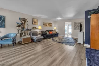 Photo #4: 2658990 Listing