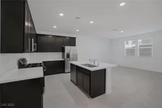 Photo #5: 2659021 Listing 