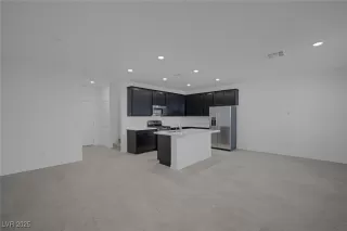 Photo #6: 2659021 Listing 