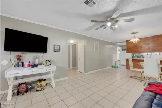 Photo #4: 2659035 Listing