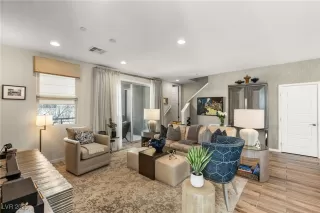 Photo #2: 2659058 Listing 