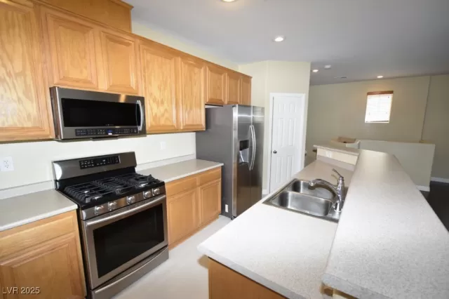 MLS: 2659119 Condo For Sale