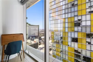 Photo #2: 2659219 Listing