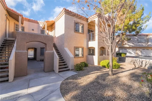 MLS: 2659234 Condo For Sale