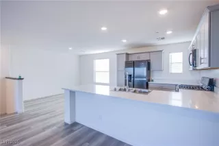 Photo #1: 2659249 Listing 