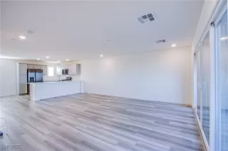 Photo #2: 2659249 Listing 