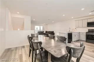 Photo #6: 2659343 Listing