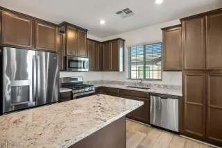 Photo #6: 2659367 Listing