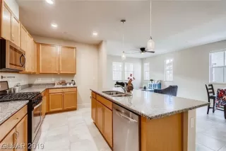 Photo #3: 2659373 Listing 